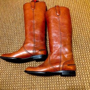 Classic leather boots